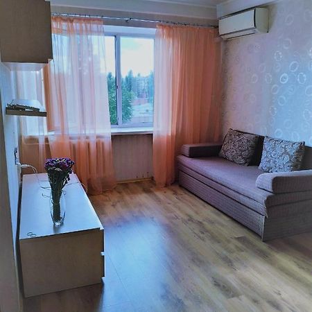 Cozy One Bedroom Apartment Kiev Bagian luar foto